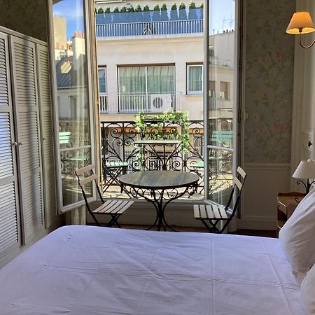 Bed And Breakfast Paris Quartier Champs-Elysees Luaran gambar