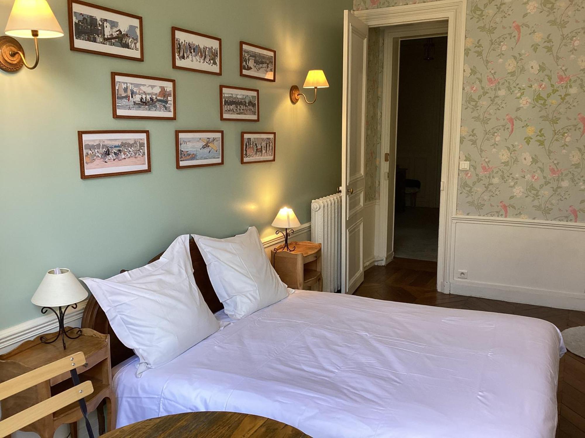 Bed And Breakfast Paris Quartier Champs-Elysees Luaran gambar