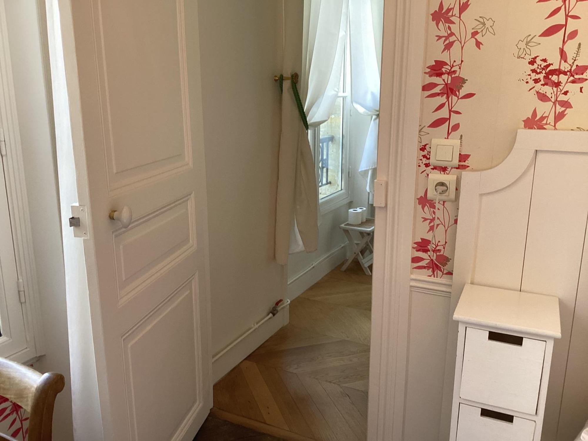 Bed And Breakfast Paris Quartier Champs-Elysees Luaran gambar